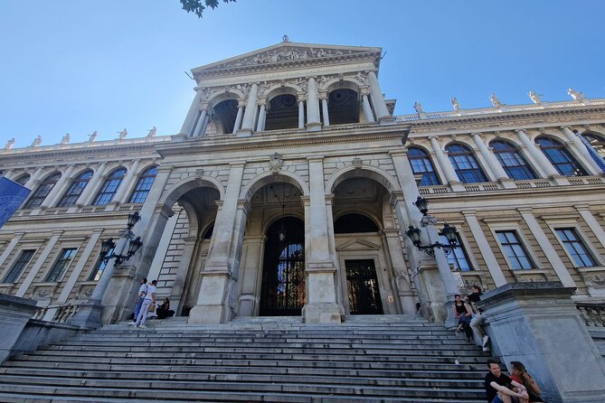 Inside Freuds Mind: Self-Guided Mystery Walk in Vienna - Vienna’s Sigmund Freud: The Starting Point at Berggasse 32