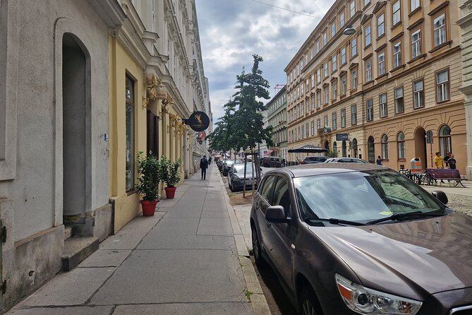 Inside Freuds Mind: Self-Guided Mystery Walk in Vienna - Accessibility and Ease of Participation