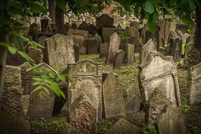 Inside Jewish Prague: A Journey Through Time - Who Should Consider This Tour?