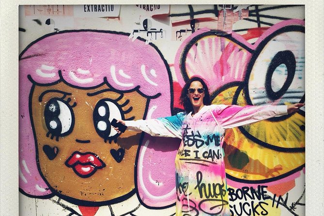 Insider street art tour with exclusive visit to artist studios - The Guide and Their Role in the Experience