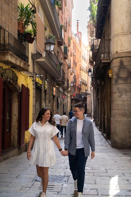 Instagram tour of Barcelona with a private photographer - Explore Barcelona with a Private Photographer and Stunning Photos
