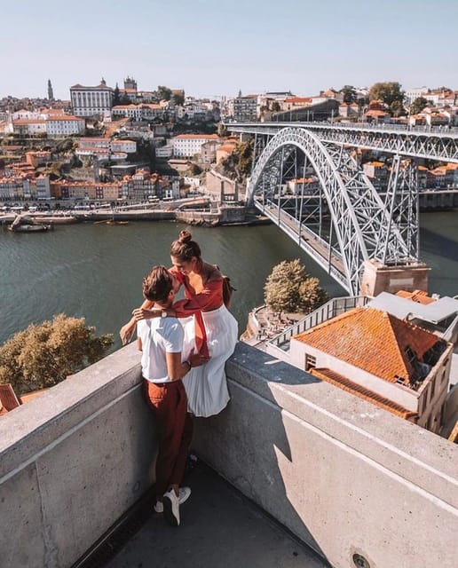 Instagram tour of Oporto with a private photographer - Quality Photographs and Professional Edits