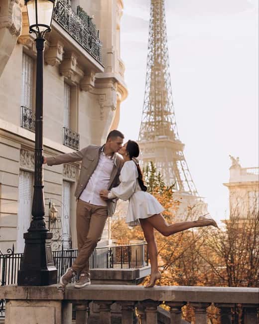 Instagram tour of Paris with a private photographer - Discover the Instagram Tour of Paris with a Private Photographer