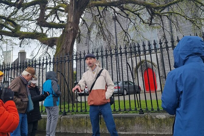 Instant Galway 60 min Walking Tour - Starting Point at Eyre Square and Initial Impressions