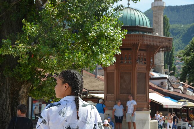 InstaSarajevo - Photography Walking Tour of Sarajevo - Sarajevo City Hall: Neo-Moorish Architecture