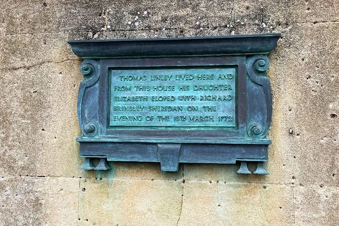 Interactive Treasure Hunt Experience of Bath's Secrets - The Balance of Fun and Learning in Bath’s Secrets