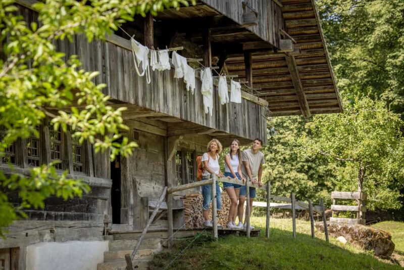 Interlaken: Admission ticket for the Ballenberg Open-Air Museum - Exploring Over 100 Historic Buildings from All Over Switzerland