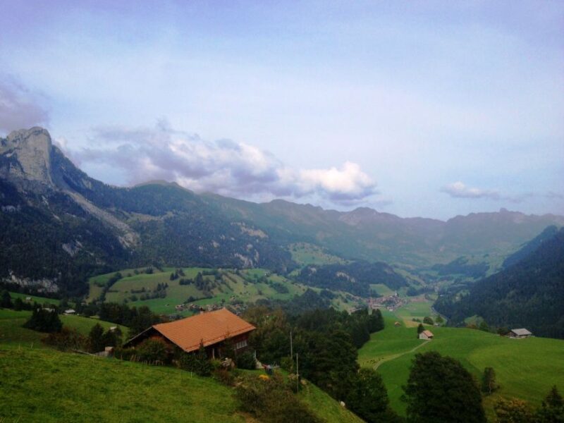 Interlaken: Cheese and Chocolate Full-Day Food Tour - Scenic Stop at La Gruyère Lake
