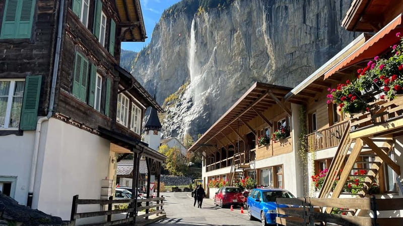 Interlaken: Explore Lauterbrunnen, Wengen & Raclette Tasting - Wengen: A Car-Free Mountain Village