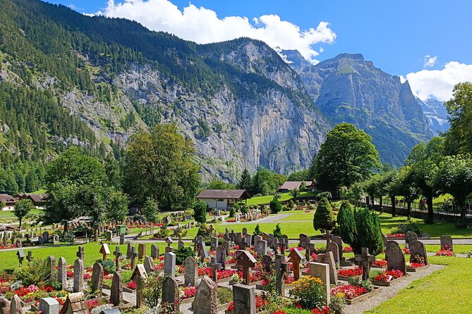 Interlaken Full-Day Highlights Tour with a Local by Private Car - Exploring the Mystic Saint Beatus Caves