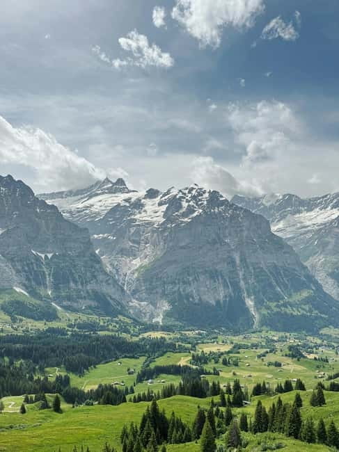 Interlaken: Grindelwald First Cliff Walk with Hotel Pickup - The Guide’s Role and Storytelling Approach