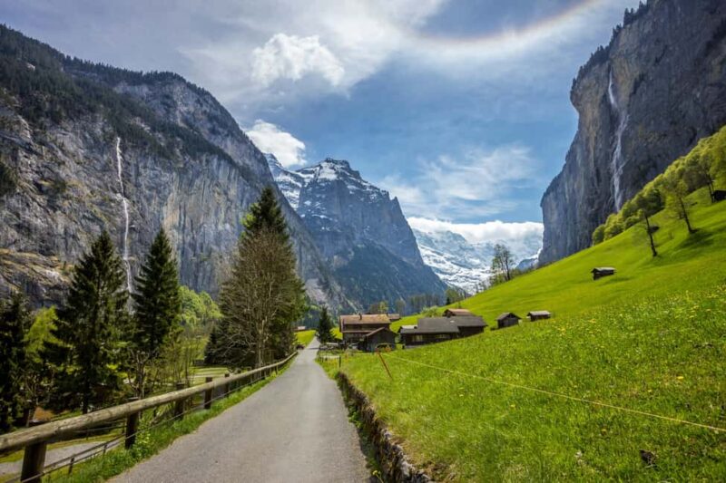 Interlaken: Lauterbrunnen Waterfall Tour with Pickup - Scenic Ride Back and Photos at Every Turn