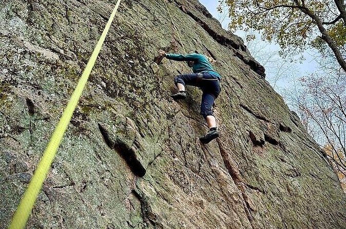 Intermediate Rock Climbing in Stanhope NJ - What Participants Must Arrange Themselves