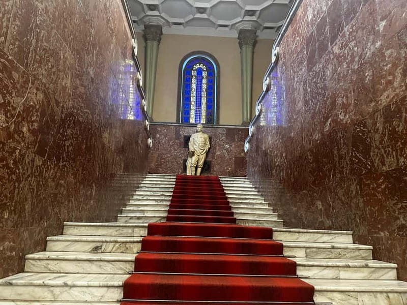 Into the footsteps of Joseph Stalin - Individual tour - The Stalin Death Mask and Personal Artifacts