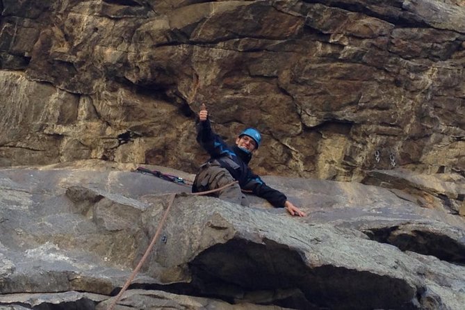 Introduction to Outdoor Rock Climbing - Introduction to Outdoor Rock Climbing in Colorado