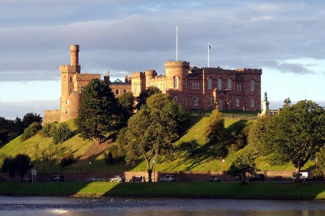 INVERGORDON PORT Tour of Culloden, Cairns & Cawdor Castle - Loch Ness and Nessie Spotting