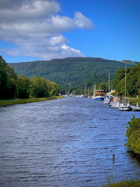 Inverness: Caledonian Canal eBike Tour - Logistics: Meeting Point and Group Size