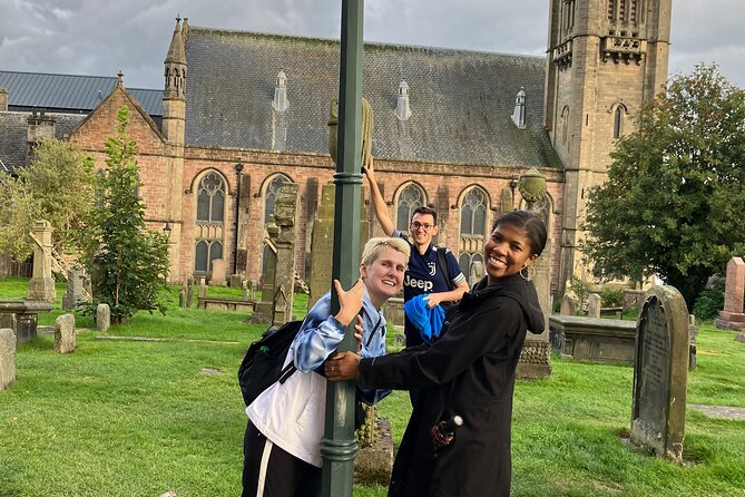 Inverness City Daily Walking Tour (11:30am, 2pm & 5pm) - Visiting Inverness Cathedral and Its Exterior Highlights