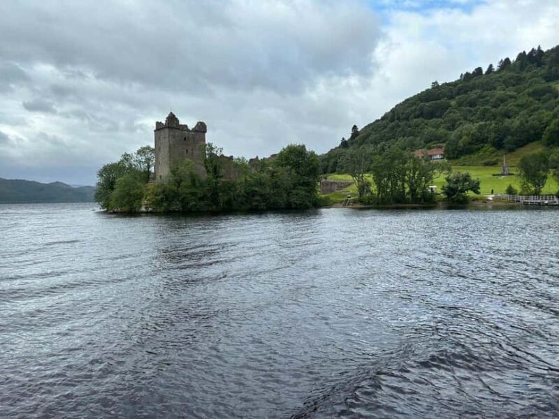 Inverness: Loch Ness Cruise & Urquhart Castle Private Voyage - Key Points