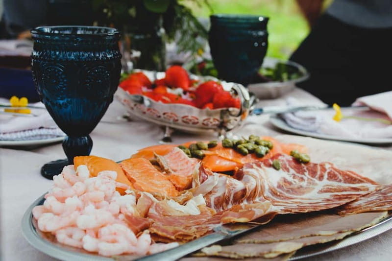 Inverness: Loch Ness Monster Cruise, Lunch, Urquhart Castle - Key Points