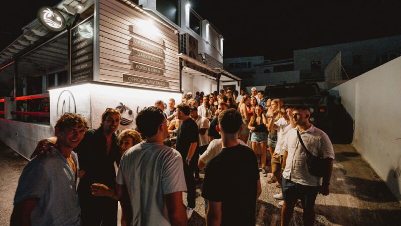 Ios: Pub Crawl with 5 Venues, 5 Shots, and 5 VIP Entrances - Five Venues, Five Shots: Sampling Ios Nightlife