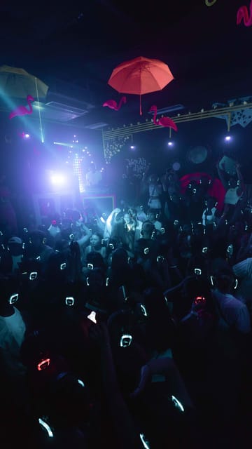 Ios: Pub Crawl with 5 Venues, 5 Shots, and 5 VIP Entrances - Meeting Point and Easy Logistics