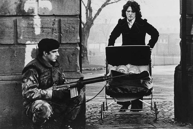 IRA Troubles Conflict Private Tour Museum Graves Murals and Political Analysis - Visiting Clonard Martyrs and Communist Memorials