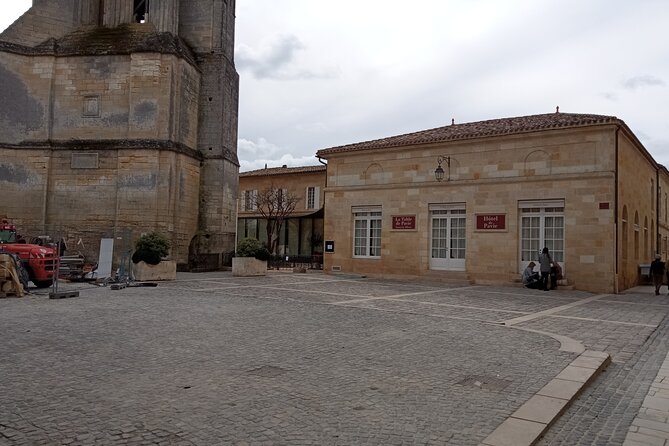 Isaac Newtons Trail: Puzzle Quest in Saint-Émilion - Who Should Consider This Tour
