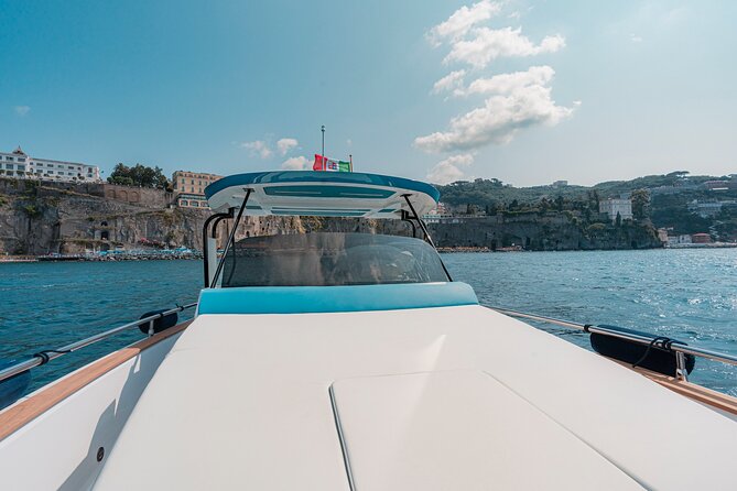 Ischia and Procida Private Yacht Tour from Sorrento - Exploring Ischia’s Top Highlights: Maronti Beach and Green Grotto