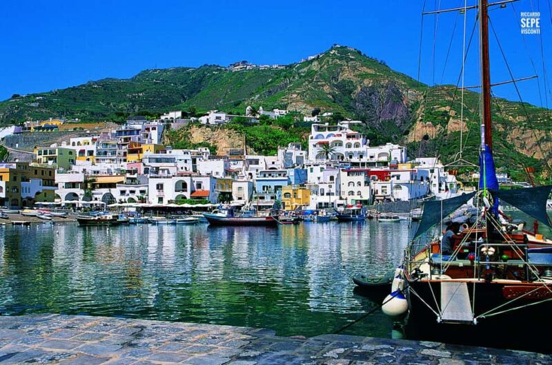 Ischia: Relax at the Aphrodite Thermal Park + Borgo Sant Angelo - The Role of the Guide and Flexibility
