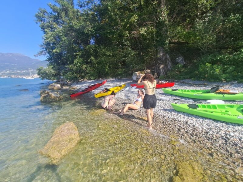 Iseo Lake: rental of kayaks in Pilzone di Iseo - Reaching Monte Isola in Just 25 Minutes