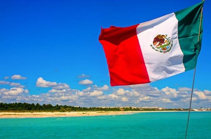 Isla Contoy & Isla Mujeres All inclusive with Buffet & open Bar - Relaxing on Isla Mujeres: Beaches and Town Charm