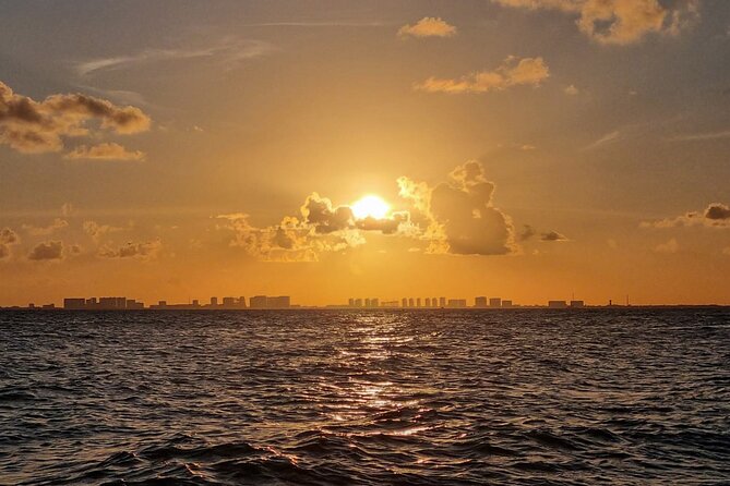 Isla Mujeres, Cancún Private Sunset Trip - Practical Details: Booking, Cancellation, and Group Size