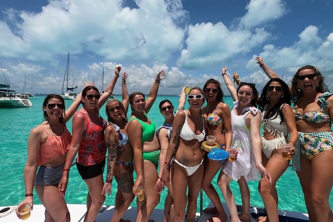 Isla Mujeres Catamaran Experience from Cancun! Unlimited drinks - Snorkeling at El Meco Reef: The Highlight or Optional?