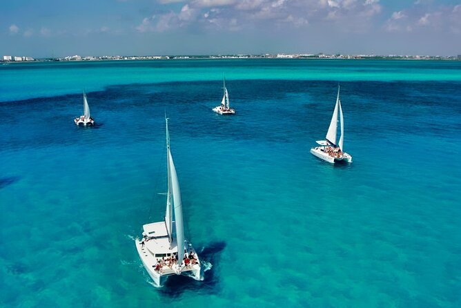 Isla Mujeres Catamaran Sailing Experience with Lunch & Open Bar - Exploring Downtown Isla Mujeres and Free Time