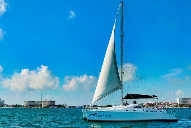 Isla Mujeres Catamaran Sailing Experience with Lunch & Open Bar - Food, Drinks, and Beverage Service