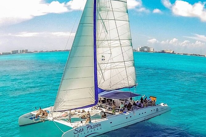 Isla Mujeres Catamaran Tour with Snorkeling and Lunch - Discover the Excitement of the Isla Mujeres Catamaran Tour with Snorkeling and Lunch