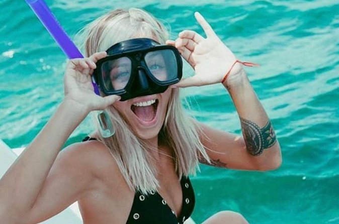 Isla Mujeres Catamaran Tour with Snorkeling and Lunch - Unlimited Drinks and Music on the Water