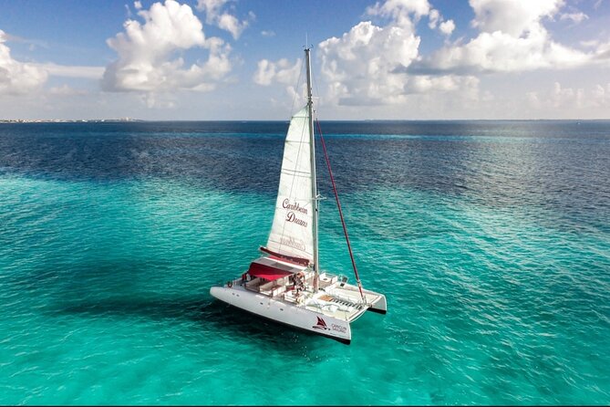 Isla Mujeres Catamaran Tour with Snorkeling, Open Bar and Buffet - Relaxing at the Beach Club and Tasting Mexican Cuisine