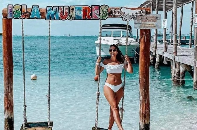 Isla Mujeres Catamaran Tour with Snorkeling, Open Bar and Buffet - Free Time to Explore Isla Mujeres