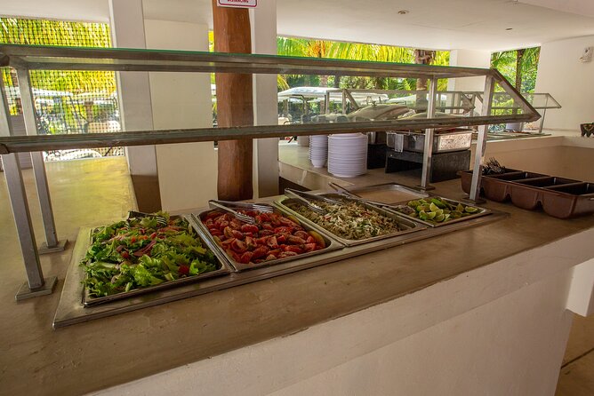 Isla mujeres from playa del Carmen, open bar Lunch and Transfer - Easy Transportation from Playa del Carmen