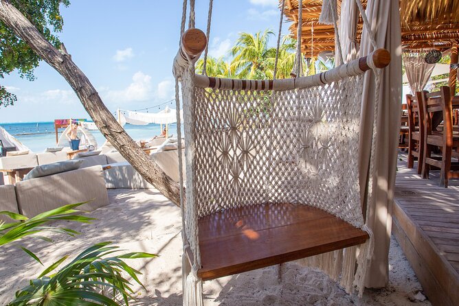 Isla mujeres from playa del Carmen, open bar Lunch and Transfer - Experience the Thrill of Spinnaker Rides