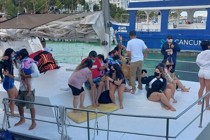Isla Mujeres Premium Tour in Catamaran with Snorkel and Buffet - Key Points