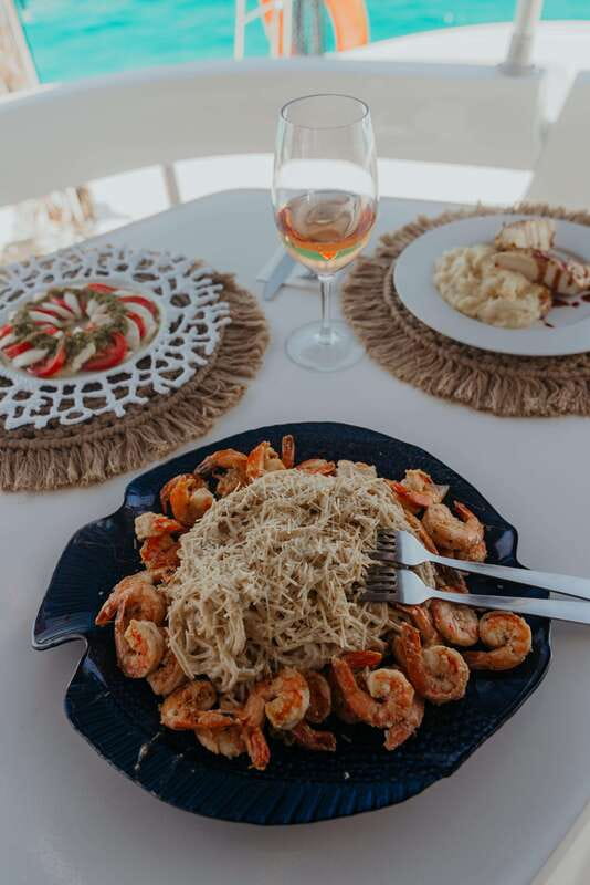 ISLA MUJERES: Private sailing boat from Cancun or Isla M - Relaxing and Exploring on the Longer 6-Hour Tour