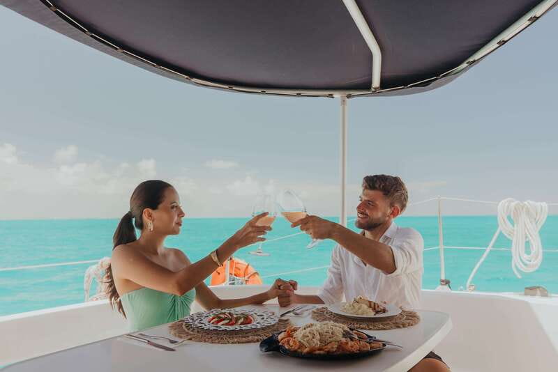 ISLA MUJERES: Private sailing boat from Cancun or Isla M - Practical Details: Group Size, Accessibility, and Weather Considerations