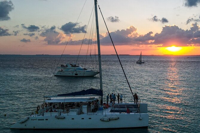 Isla Mujeres Unlimited! Open bar, Snorkel and Party! Trip from Playa Del Carmen - Key Points