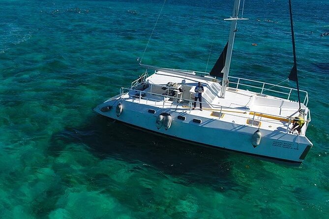 Isla Mujeres VIP Premium Catamaran Transport & Dock fee Included - Relaxing at Playa Norte and Exploring Isla Mujeres