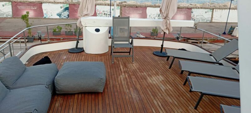 Island Tour: Wonderful tour of the Campanian archipelago with Happy and Love Yacht - Exploring Vivaras Protected Natural Reserve