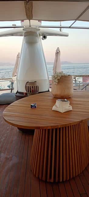 Island Tour: Wonderful tour of the Campanian archipelago with Happy and Love Yacht - Procidas Colorful Houses and Local Flavors