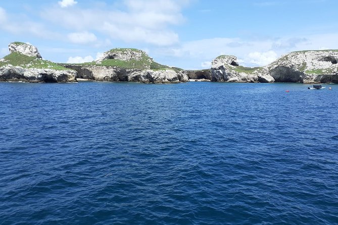 Islas Marietas Tour on Catamaran - Departures from Puerto Vallarta - Onboard Meals and Beverage Service